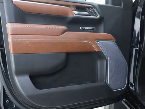 Used 2023 GMC Sierra 1500 Denali Ultimate image 17