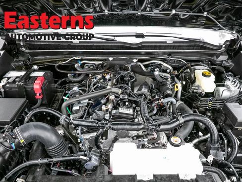 Used 2026 Toyota Tacoma SR5 AWD/4WD image 7
