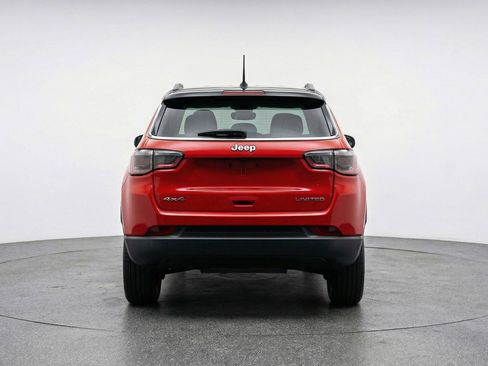 Used 2025 Jeep Compass Limited AWD/4WD image 6