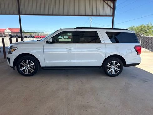 Used 2024 Ford Expedition Max XLT RWD image 4