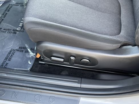 Certified 2024 Hyundai Ioniq 5 SEL RWD image 18