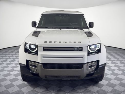Used 2023 Land Rover Defender 110 X-Dynamic SE AWD/4WD image 6