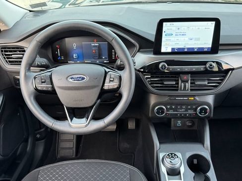 Used 2023 Ford Escape Active AWD/4WD image 12
