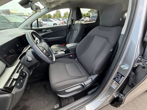 Used 2026 Kia Sportage LX AWD/4WD image 36