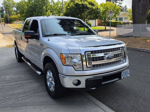 Used 2014 Ford F150 XLT w/ Equipment Group 302A Luxury AWD/4WD image 3