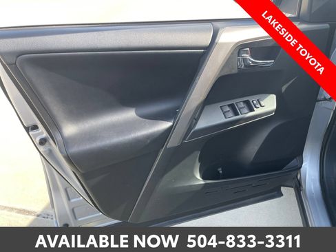 Used 2018 Toyota RAV4 XLE w/ Plus Extra Value Package FWD image 23