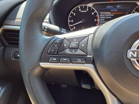 Used 2025 Nissan Altima 2.5 SV image 15