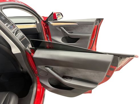 Certified 2023 Tesla Model Y AWD image 12
