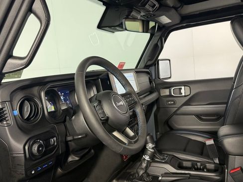 Used 2024 Jeep Wrangler Unlimited Rubicon 4xe AWD/4WD image 23