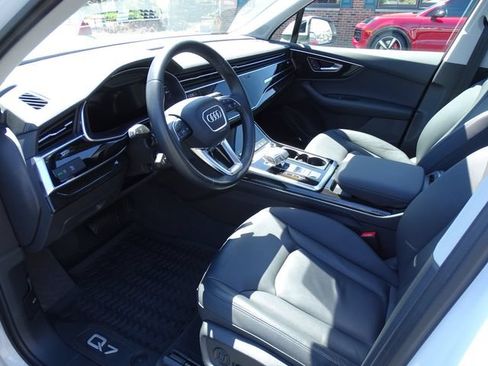 Used 2023 Audi Q7 3.0T Premium Plus AWD/4WD image 9