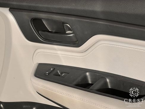 Used 2018 Honda Odyssey EX-L image 25