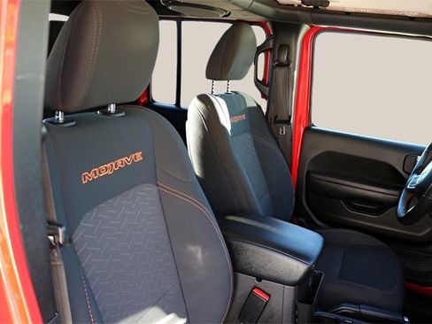 Used 2022 Jeep Gladiator Mojave w/ Trailer Tow Package image 18