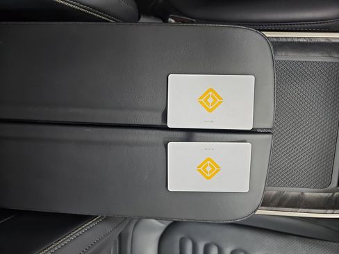 Used 2023 Rivian R1T Adventure image 29