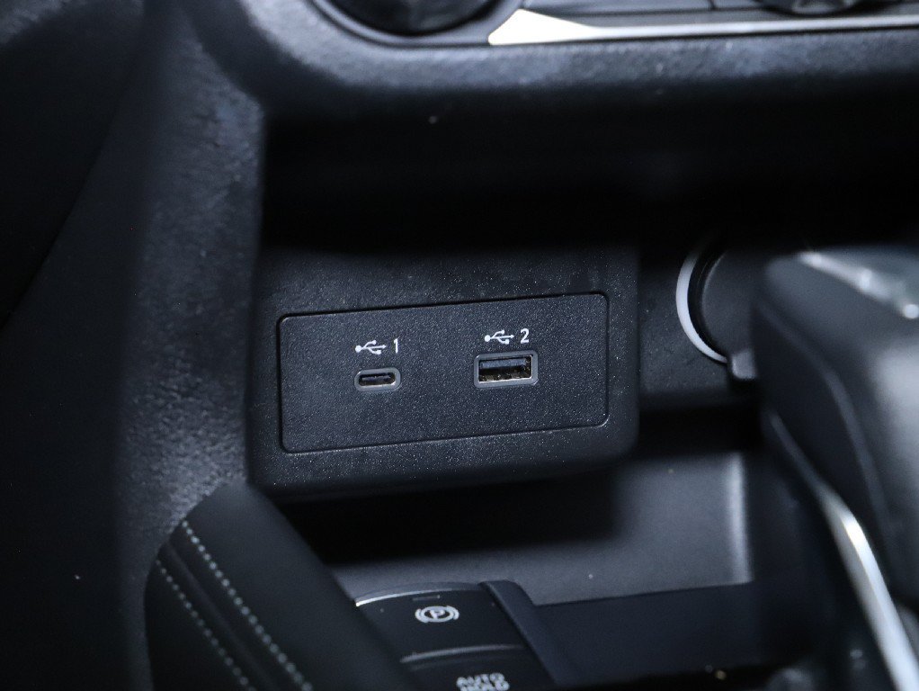 Certified 2023 Nissan Kicks SV FWD image 28