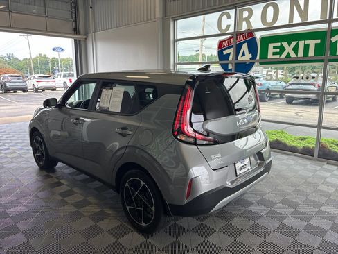 Used 2025 Kia Soul EX FWD image 4