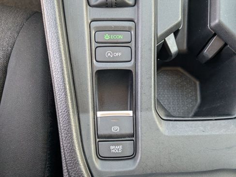 Used 2023 Honda Accord LX image 28