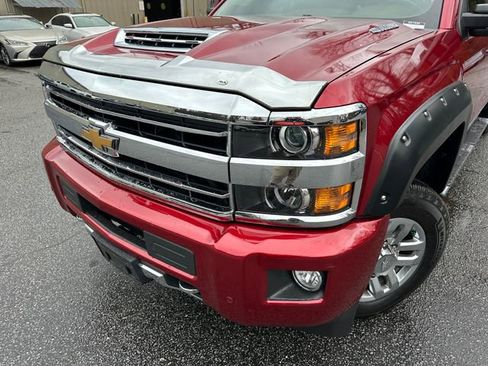 Used 2018 Chevrolet Silverado 3500 High Country w/ Duramax Plus Package image 9