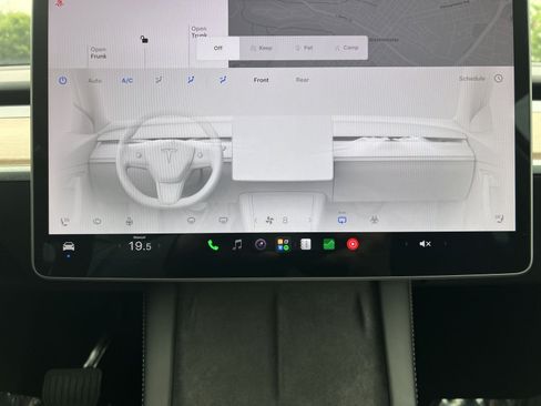 Used 2024 Tesla Model Y Long Range AWD/4WD image 21
