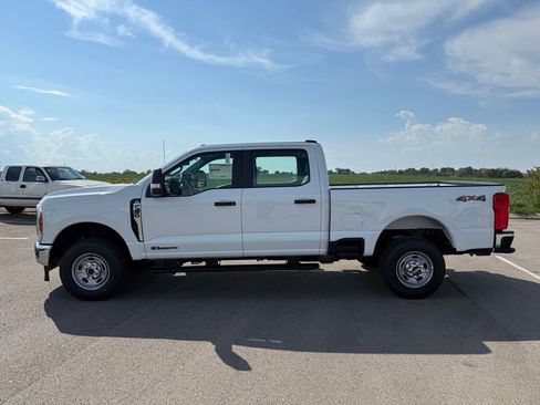 New 2026 Ford F350 XL w/ XL Chrome Package AWD/4WD image 39
