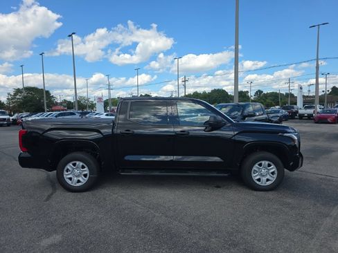 New 2026 Toyota Tundra SR AWD/4WD image 3