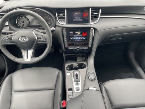 Certified 2025 INFINITI QX50 Pure image 10