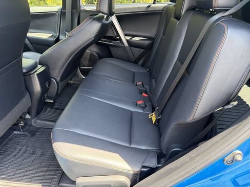 Used 2018 Toyota RAV4 SE w/ Advanced Technology Package FWD image 23