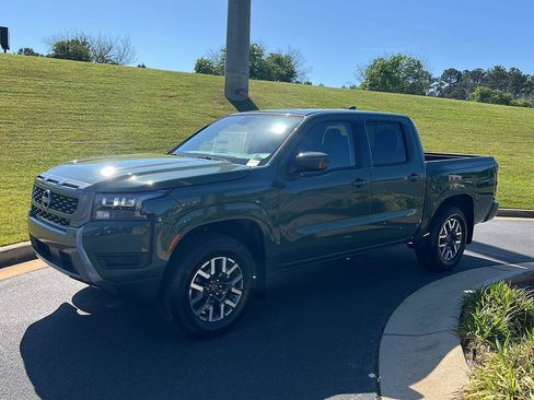 New 2026 Nissan Frontier SV w/ SV Convenience Package RWD image 2