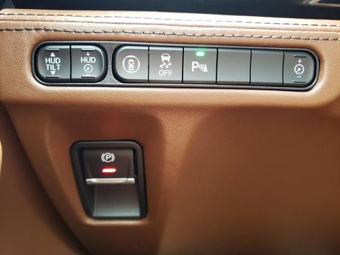 Certified 2025 Acura MDX w/ Advance Package AWD/4WD image 24
