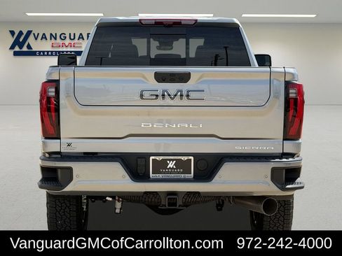 Used 2026 GMC Sierra 2500 Denali Ultimate AWD/4WD image 4
