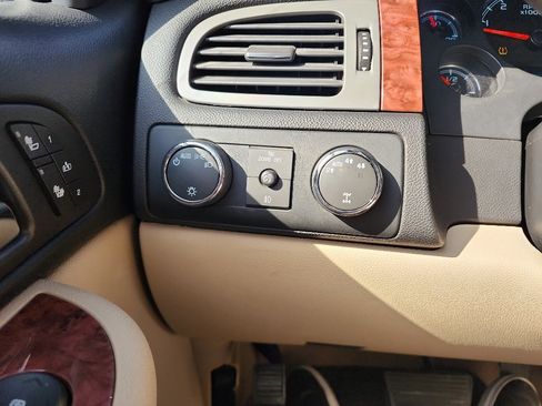 Used 2008 Chevrolet Silverado 1500 LTZ w/ Suspension Package, Off-Road image 31