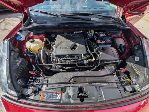 Used 2020 Ford Escape SE image 10