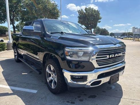 Used 2023 RAM 1500 Laramie AWD/4WD image 3