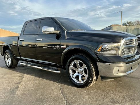 Used 2016 RAM 1500 Laramie w/ Convenience Group image 6