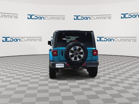 Used 2020 Jeep Wrangler Unlimited Sahara w/ Dual Top Group AWD/4WD image 8