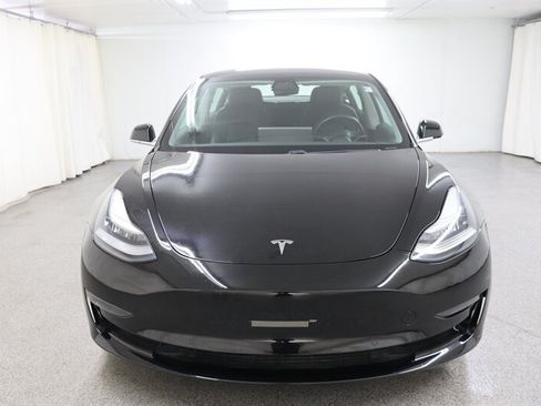 Used 2018 Tesla Model 3 Mid Range RWD image 2