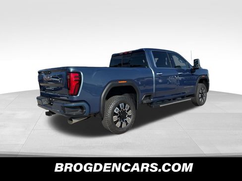 New 2026 GMC Sierra 3500 Denali w/ Denali Reserve Package image 3