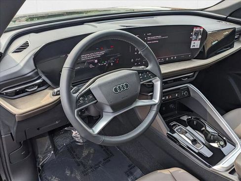 New 2025 Audi Q5 Premium image 9