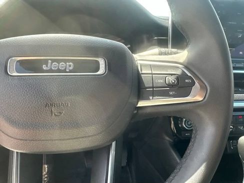 Used 2024 Jeep Compass Latitude AWD/4WD image 20