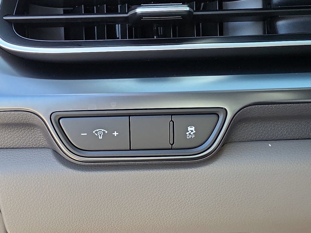 New 2027 Kia Carnival LX FWD image 28