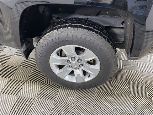 Used 2017 GMC Canyon SLE image 21