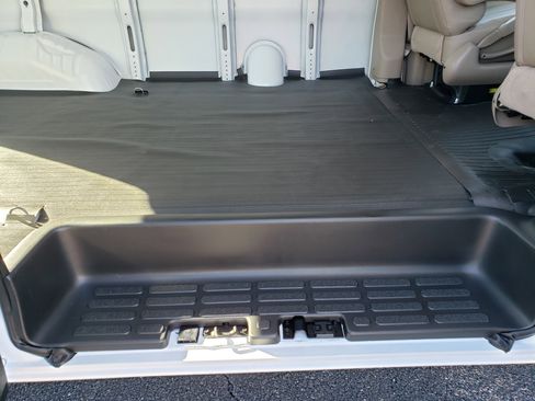 New 2025 Chevrolet Express 2500 Extended w/ Driver Convenience Package image 7