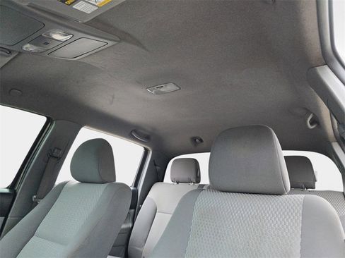 Used 2012 Toyota Tacoma PreRunner image 33