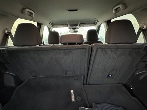 Certified 2023 Nissan Rogue SV image 17