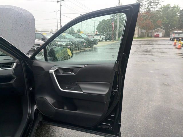 Used 2023 Toyota RAV4 XLE w/ Convenience Package AWD/4WD image 28