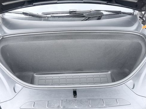 Used 2023 Tesla Model X Plaid image 29