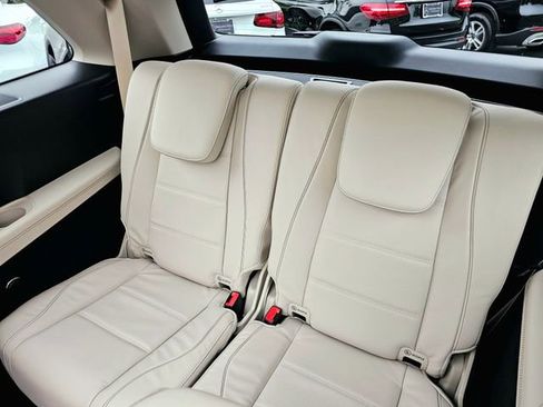 New 2026 Mercedes-Benz GLS 450 4MATIC image 23