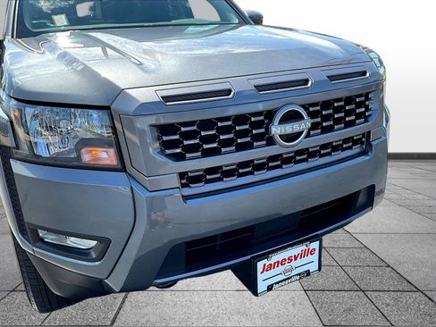 Used 2025 Nissan Frontier SV w/ SV Convenience Package AWD/4WD image 36