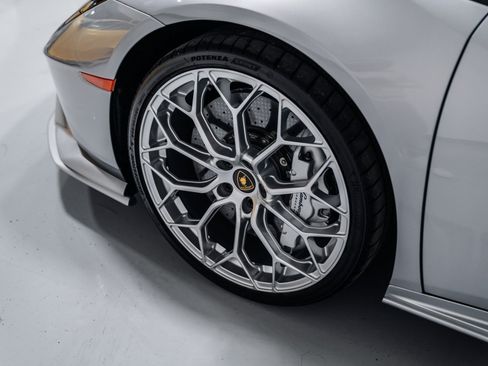 Used 2023 Lamborghini Huracan Tecnica RWD image 33