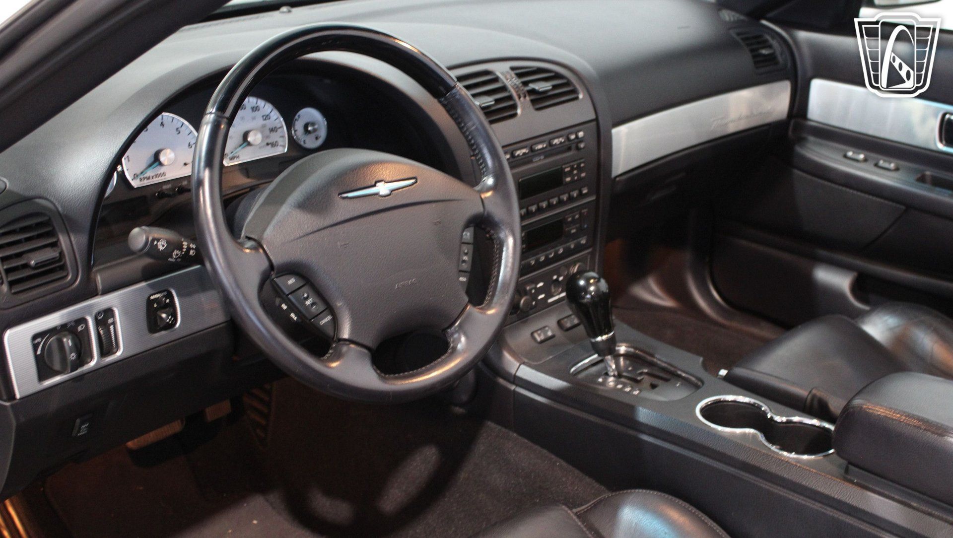 Used 2004 Ford Thunderbird RWD image 13