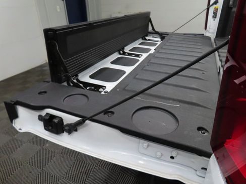 Used 2023 Chevrolet Silverado 1500 ZR2 image 43